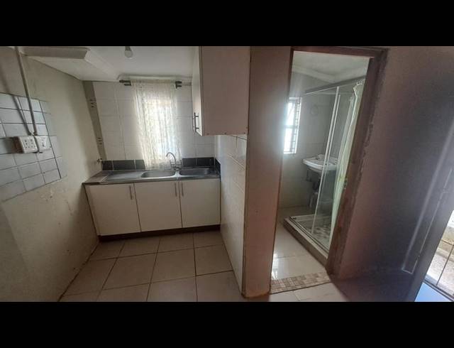 2 BEDROOM PROPERTY TO RENT IN OVERPORT